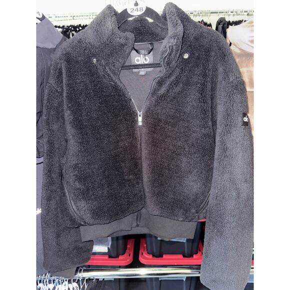 Alo Yoga Sherpa Zip Up Size Large - Picture 1 of 3